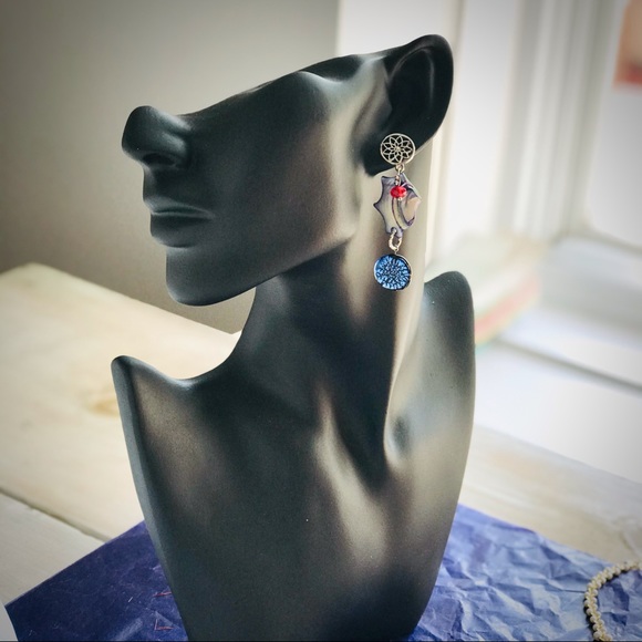 Earrings with a Mother of Pearl - Picture 15 of 17